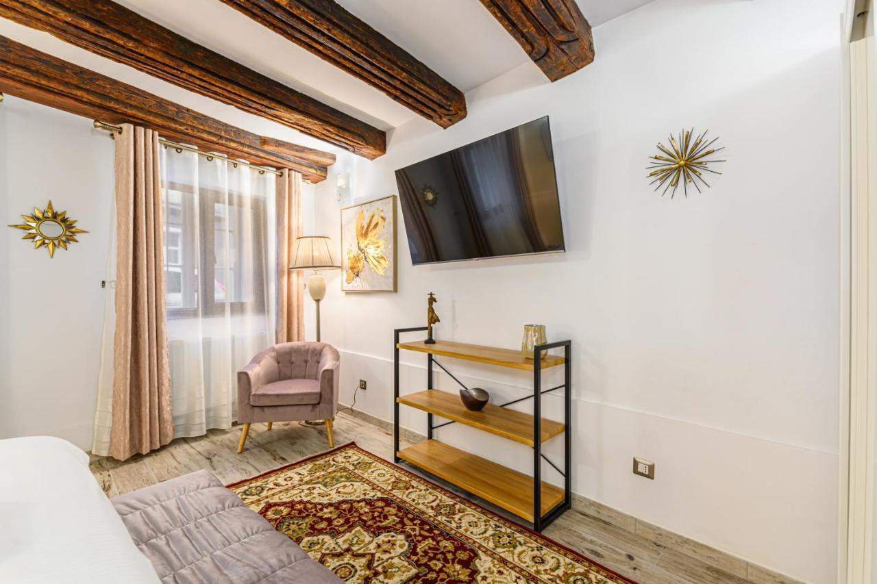 Dimora Np - Brasov Apartment ภายนอก รูปภาพ