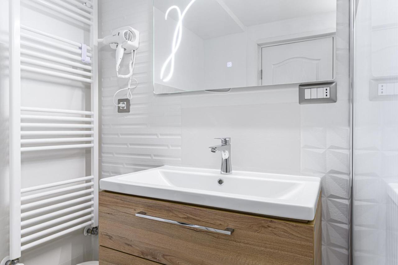 Dimora Np - Brasov Apartment ภายนอก รูปภาพ